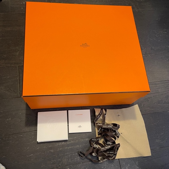 Hermes Lindy 26 empty box with ribbon tissue care book storage decoration - Picture 1 of 12